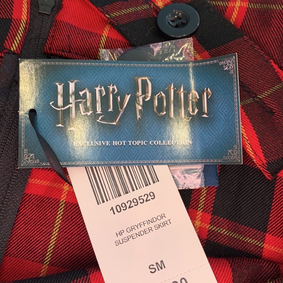 Harry Potter Gryffindor Red & Black Plaid Skirt, NWT, S - Picture 11 of 13